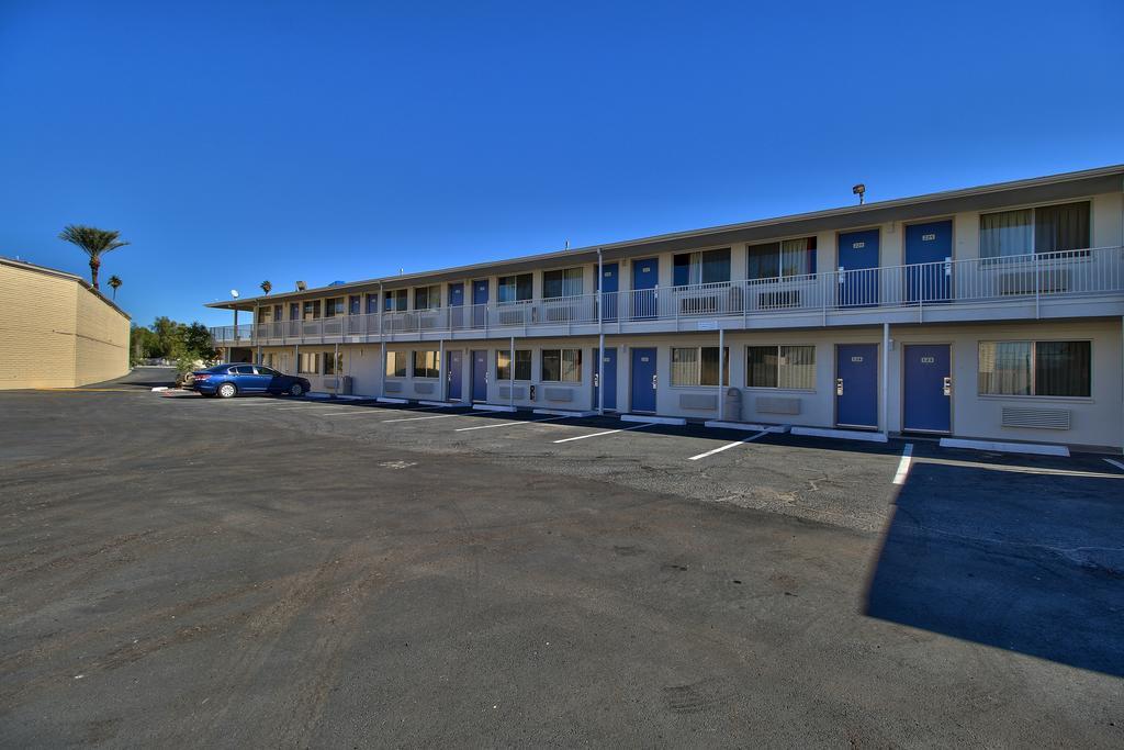 Motel 6-Youngtown, Az - Phoenix - Sun City Ngoại thất bức ảnh